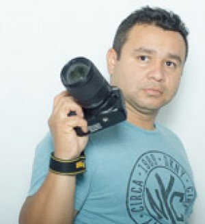 Marlon Flores