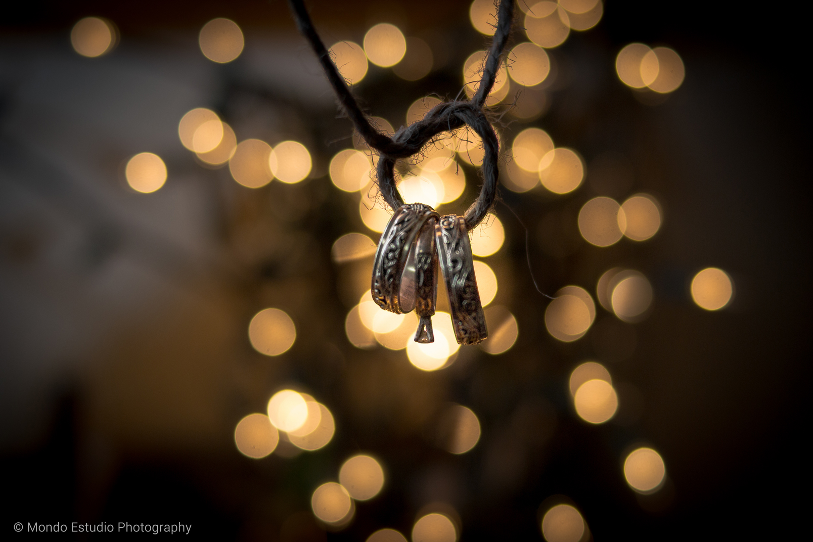 Mondo Estudio Photography